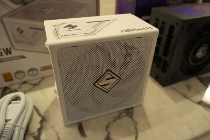 Steel Legend SL-1000GW(ホワイト)