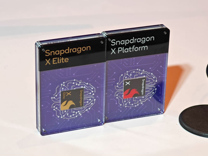 左がSnapdragon X Elite、右がSnapdragon X