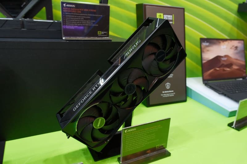 AORUS GeForce RTX 5080 MASTER 16G