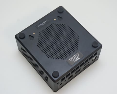 Hothotレビュー】レインボーに光る天板が美しい。Ryzen 9 8945HSを搭載