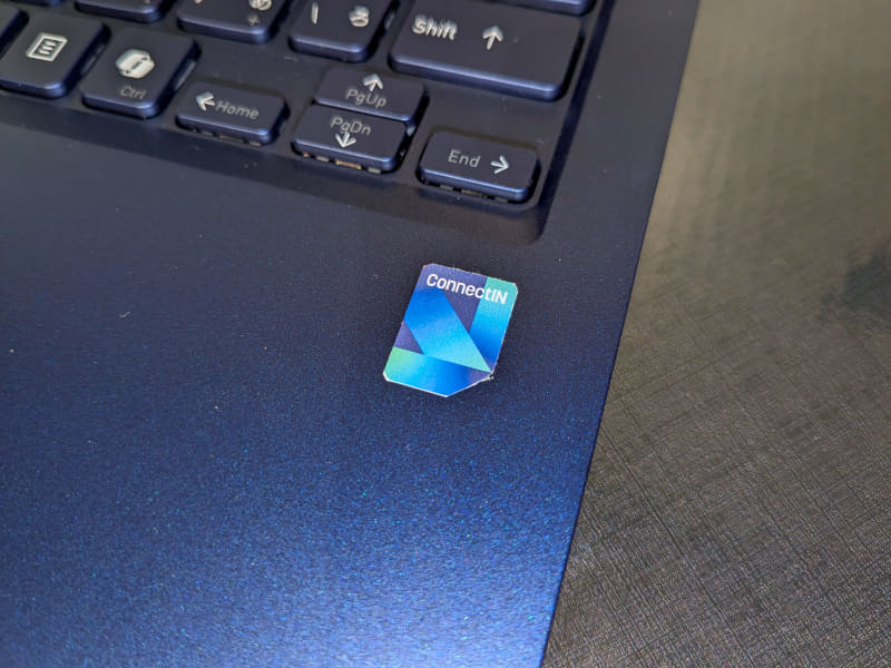 対応機種にはConnectINのシールが貼られるという