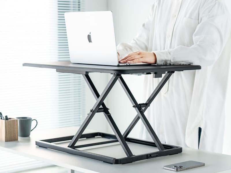 立って作業するときの使用イメージ