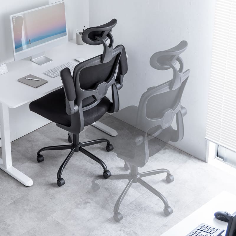 跳ね上げ式のアームレスト