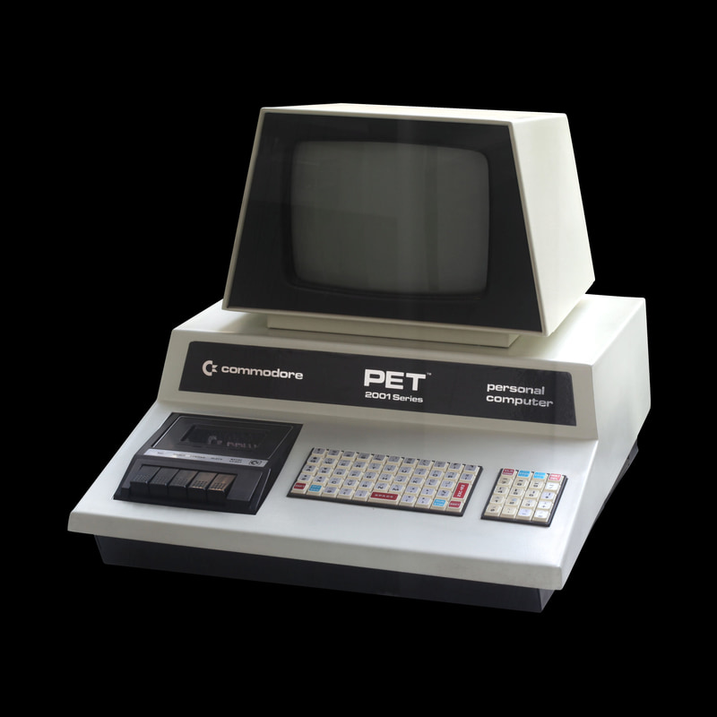 Commodore PET-2001<br>出典: <a href="https://commons.wikimedia.org/wiki/File:Commodore_2001_Series-IMG_0448b.png" class="n" target="_blank">2022 OliverGalvin, File:Commodore 2001 Series-IMG 0448b.png</a>, <a href="https://creativecommons.org/licenses/by-sa/2.0/fr/deed.en" class="n" target="_blank">CC BY 2.0</a>