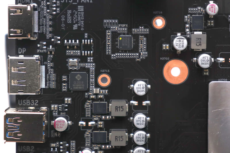 PWM電源コントローラはMonolithic Power Systems(MPS)の「MP2845」をベースとした6フェーズ対応のもの。電源フェーズもMPSのいわゆるDriver MOSFETにあたる「MP86956」(70A対応)だ。また、USB 3.2 Gen 1対応のGenesys Logic製ハブチップ「GL3510」の実装も見える