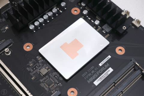 レビュー】コスパ激ヤバな6万円台！Ryzen 9 7945HX搭載microATX