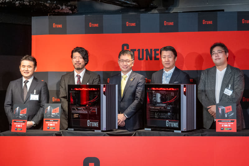 左から、株式会社CELLORB 代表取締役社長 鈴木文雄氏、株式会社XENOZ 代表取締役社長 友利洋一氏、株式会社マウスコンピューター 代表取締役社長 軣秀樹氏、NVIDIA 日本代表兼米国本社副社長 大崎真孝氏、株式会社DetonatioN 代表取締役社長 梅崎伸幸氏