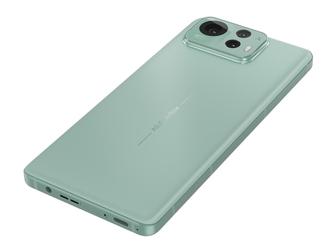 Snapdragon 8 EliteでAI機能満載の6.78型スマホ「Zenfone 12 Ultra