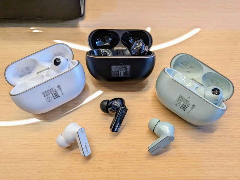 HUAWEI FreeBuds Pro 4(左からホワイト、ブラック、グリーン)