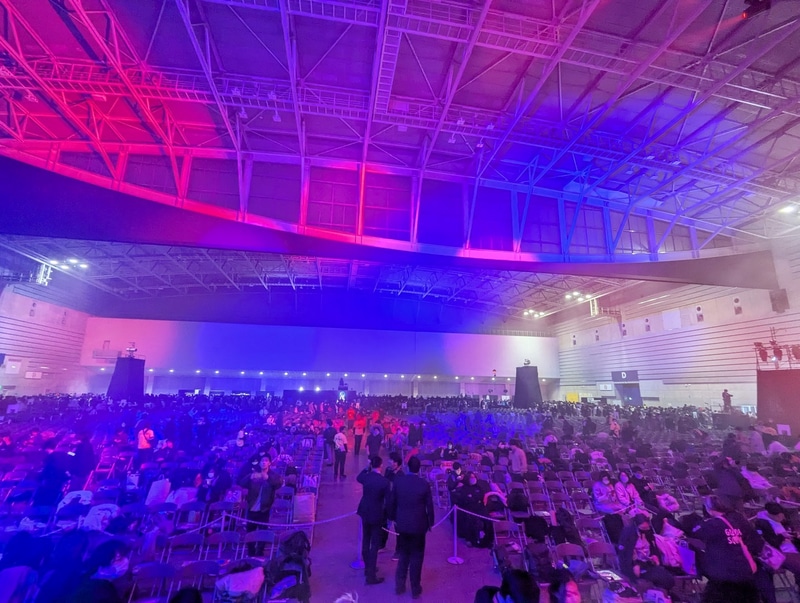ステージ上から見た会場の様子