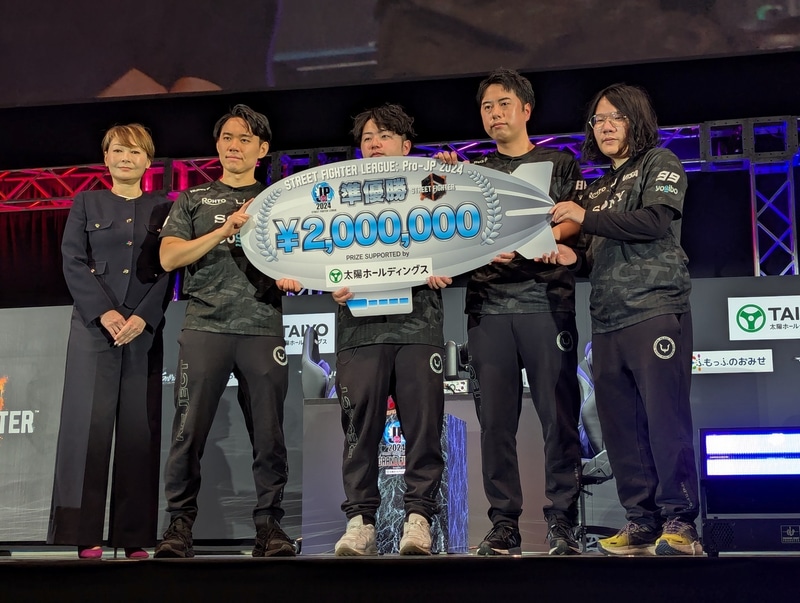 最終順位は2位となったYogibo REJECTのメンバーたち