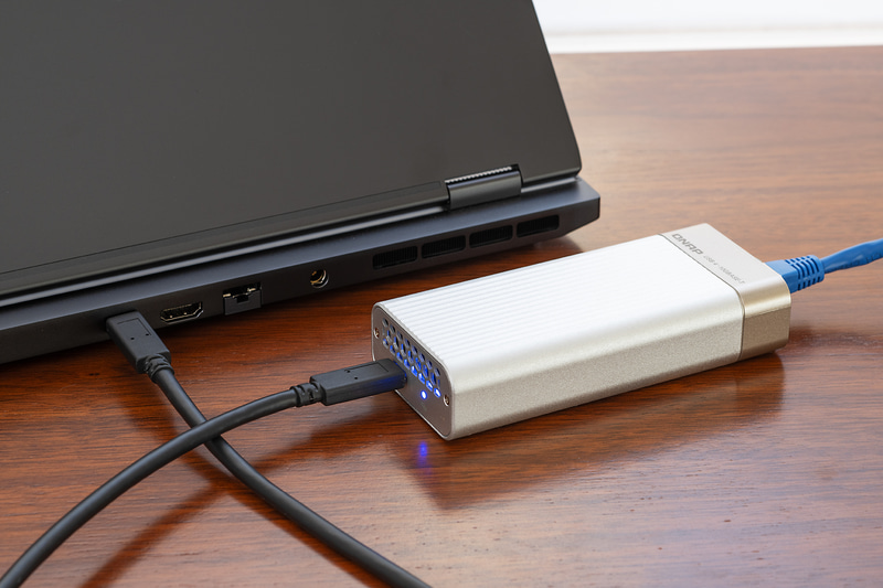 USB4/Thunderbolt 4ポートに接続するだけで使える