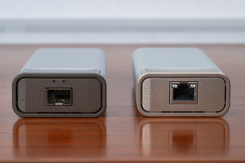 ボディの配色が一部違うが、サイズはほぼ同じだ