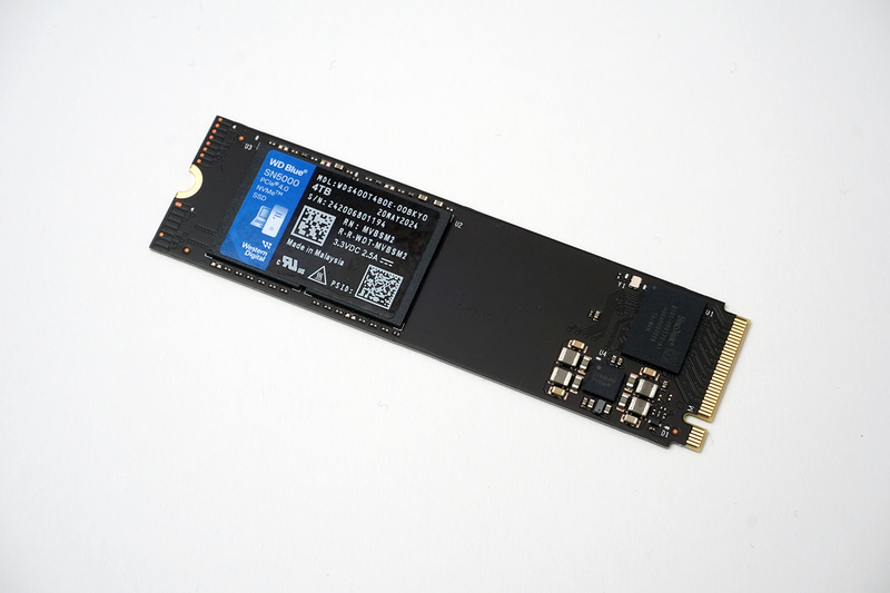 WD Blue SN5000 NVMe SSDはクリエイター向け。DRAMレスでGen 4接続に対応する