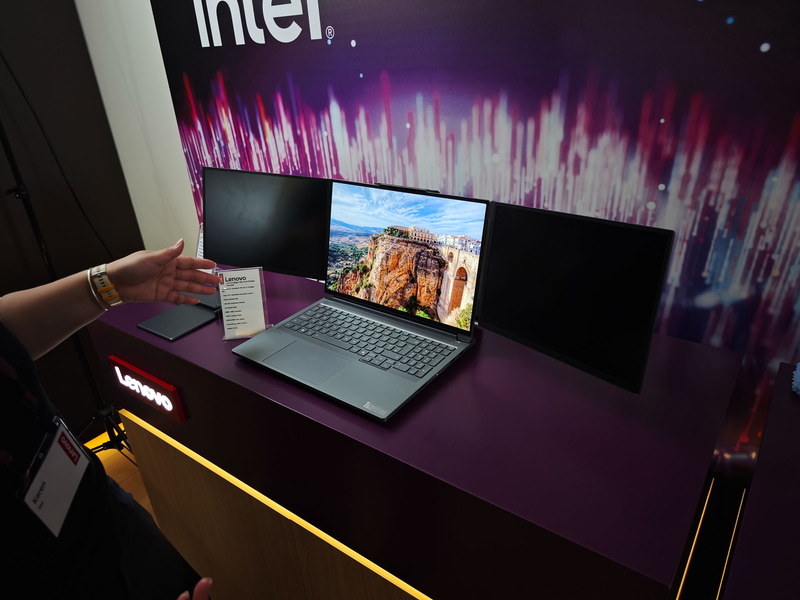 Magic Bay 2nd Display Conceptを取り付けたところ