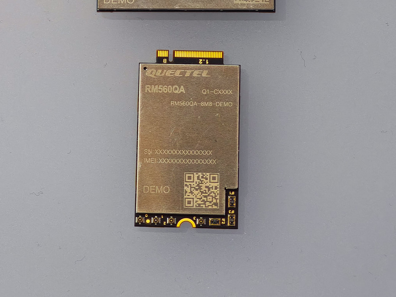 QuectelのRM560AはX85を搭載したM.2モジュール
