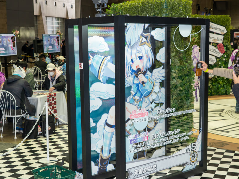 タレントのカードと写真が撮れる撮影ブース