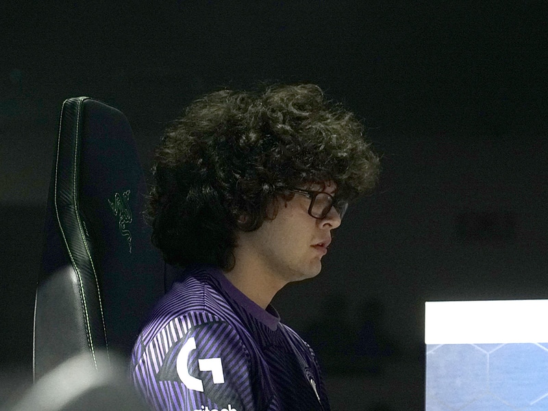 惜しくも準優勝となったBLAZは、翔以外の選手に対して4日間負けなしという好成績でCC11を終える事となった。翔がいなければ間違いなく優勝はBLAZのものだっただろう