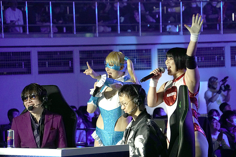 配信の合間には、メキシコ観光主催のプロレスイベント「ルチャフェススペシャル」に参戦するレインボー・ミカと大和ナデシコの両名が実況ブースに姿を見せる一幕も見られた