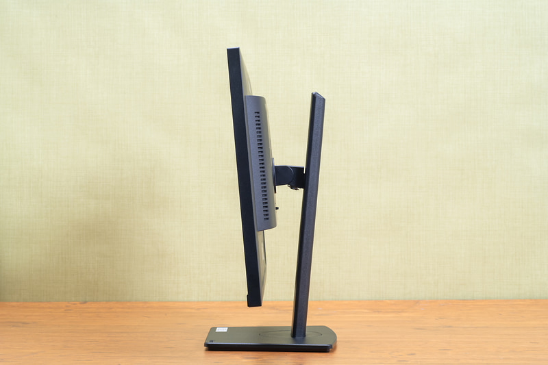 チルトは上向き23度、下向き5度