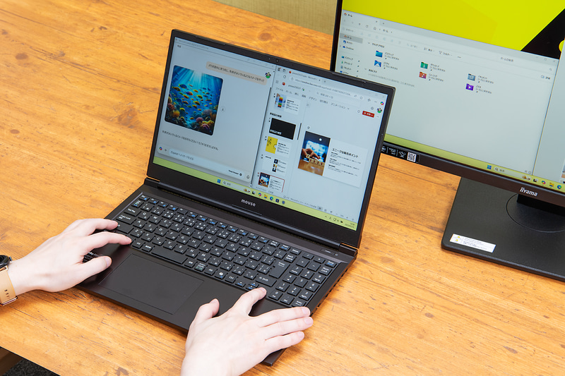 「Win+Shift+左右キー」を使うとウィンドウを別モニターに瞬間移動させられる