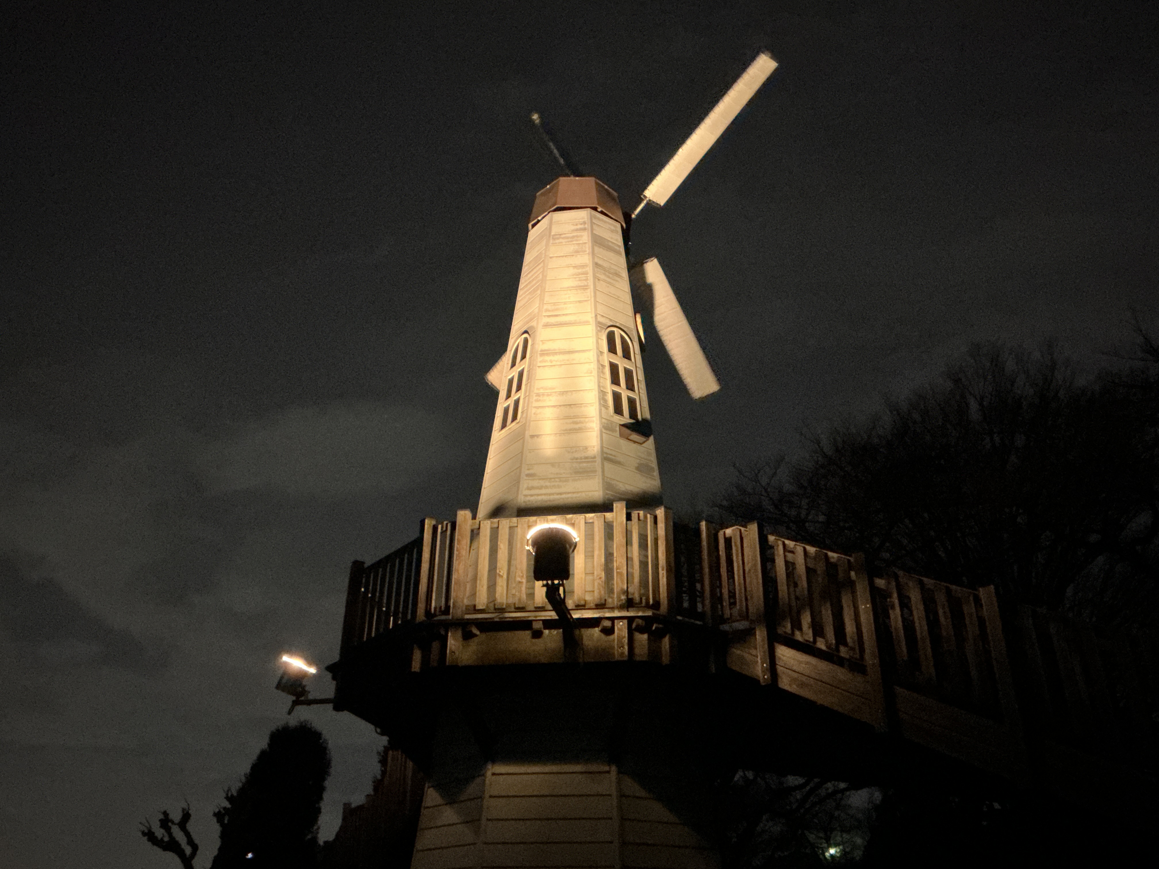 1,200万画素広角カメラで撮影