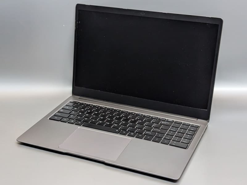 CHUWI「LapBook Plus」。2019年発売のモデルだ