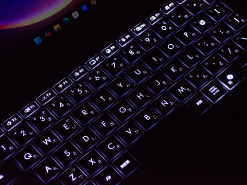 西川和久の不定期コラム】Snapdragon X Elite搭載で1kgを切るモバイル