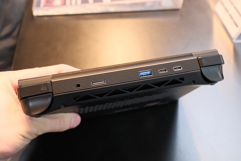 トリガーなども装備