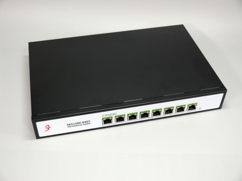XikeStorの10Gbps対応8ポートスイッチ