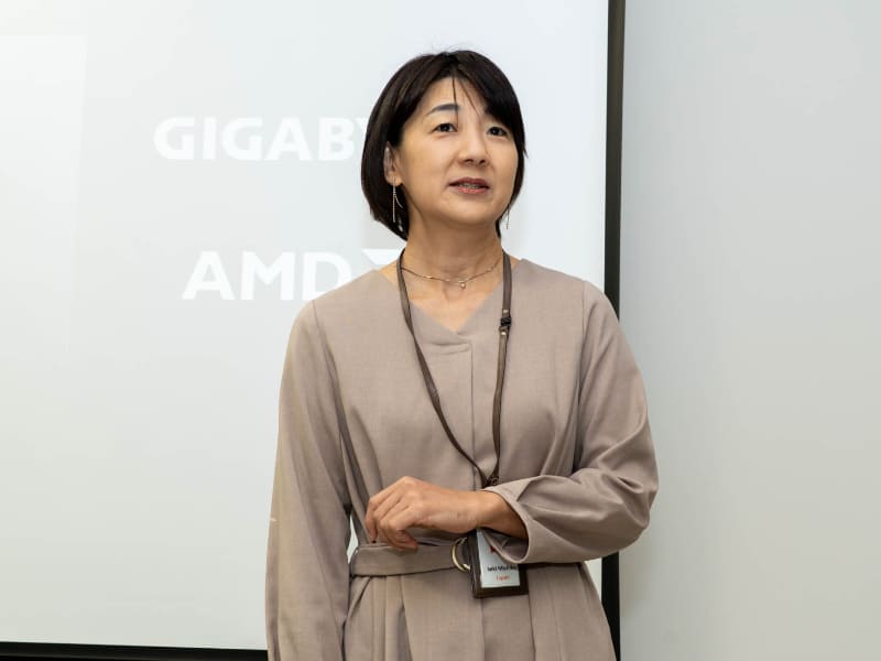日本AMD代表取締役副社長兼アジアパシフィッククライアントPCビジネス開発ディレクターの関路子氏