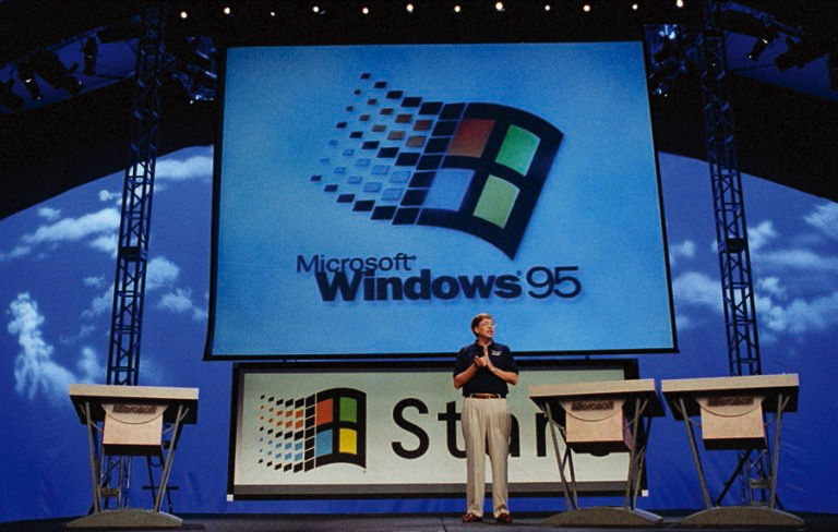 Microsoft「<a href="https://news.microsoft.com/announcement/launch-of-windows-95/" class="n" target="_blank">Launch of Windows 95</a>」より