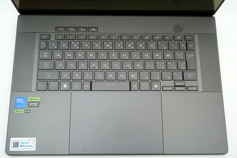 キーボードは日本語配列。右下にCopilotキーも搭載