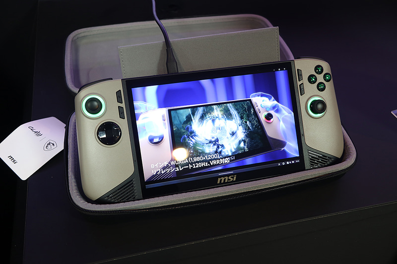 2月より発売されているClaw 8 AI+