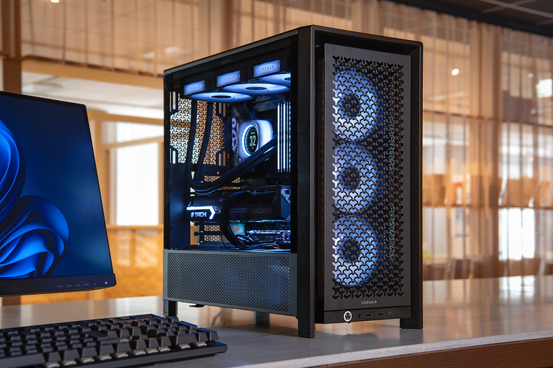 最新のCPU/GPU、CORSAIRパーツを組み合わせたゲーミングPCの組み立て手順を紹介していく