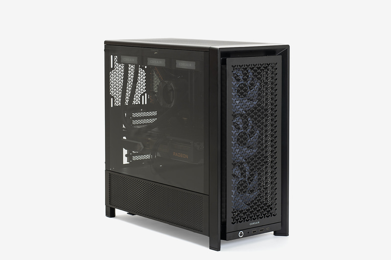 CORSAIRのミドルタワーPCケース「FRAME 4000D RS ARGB Black」。実売価格は1万7,000円前後