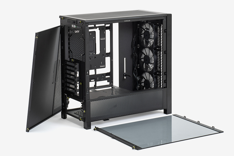 PCケースに電源ユニットを組み込んでいく前に、まずPCケース両側面の後ろ側にあるネジを回してゆるめ、背面側から片方ずつ持ち上げる。これで取り外しが可能だ