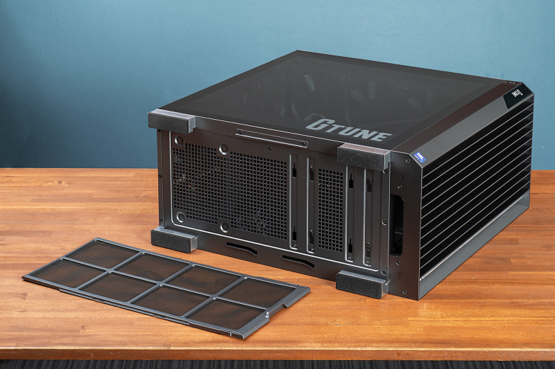 底面のダストフィルターを外したところ