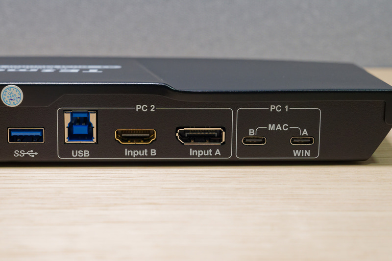 この製品はノートPCとデスクトップPCの2台の接続に最適