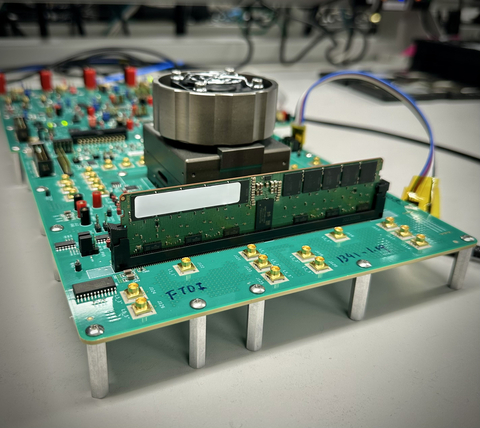 【写真5】メモリそのものは既存のDDR5-6400をそのまま利用できるのがメリットとされるが、さて