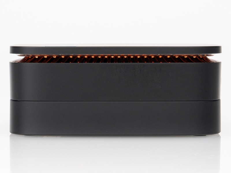 正面と左側面側は特に何もない