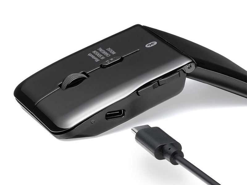 側面にUSB Type-Cポートがある