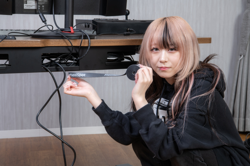 面ファスナーは好きな長さにカットして使える