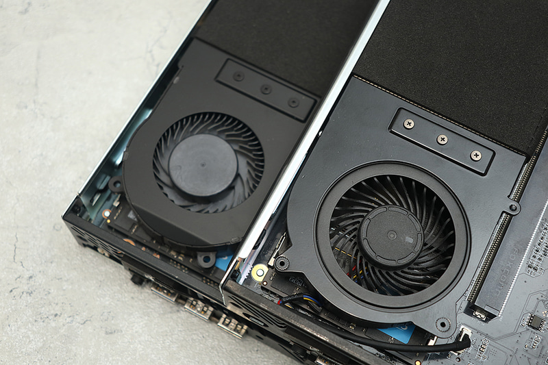 ファンの形状がMS-01(写真右)から変更されている