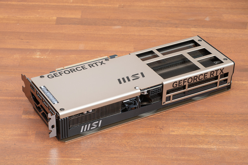 ビデオカードにはMSIのGeForce RTX 5070 Ti 16G INSPIRE 3X OC PLUSが搭載されていた。補助電源は16ピン×1仕様だ