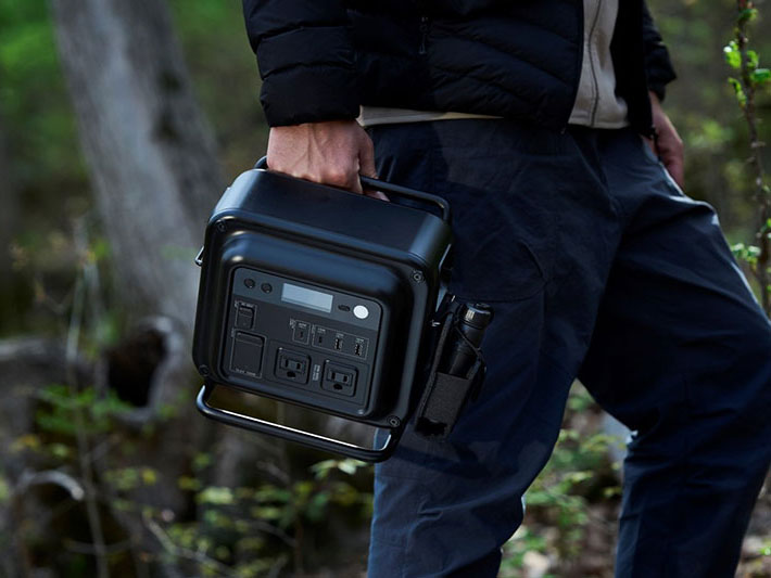 本体にフレームスタンドを設置