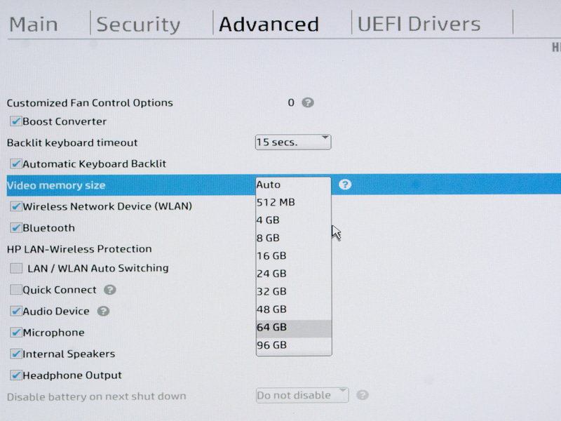 BIOS(起動時F10) > Advanced > Built-in Device Options > Video Memory Size。最小512MB、最大96GB。デフォルトは64GB