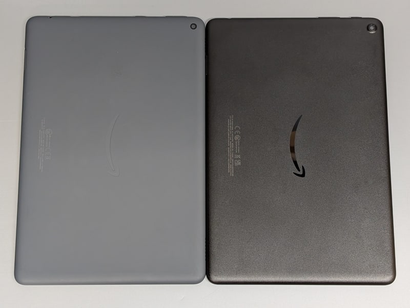 背面。ワイヤレス充電機能を搭載しているが、外観や厚みからは分からない