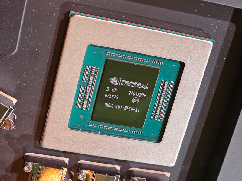 NVLinkのスイッチ(NVLink Switch、2024年のGTC 24で撮影)