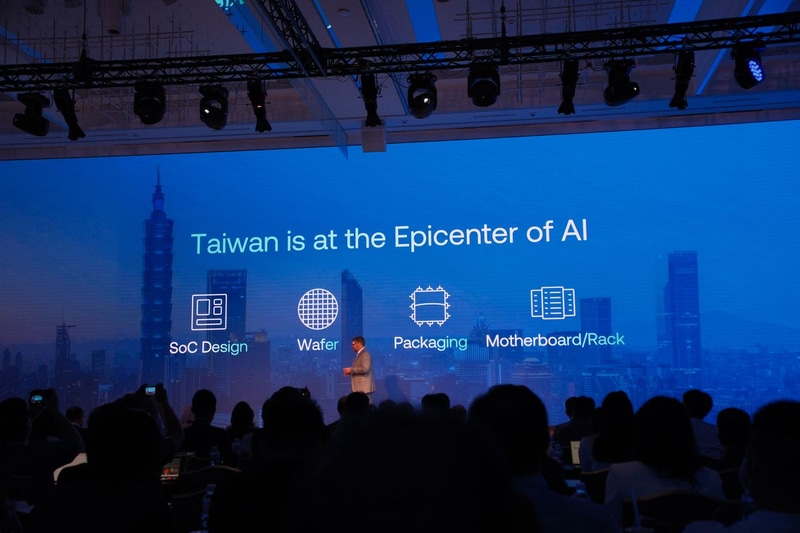 AI開発において台湾が中心的な存在であることにも言及